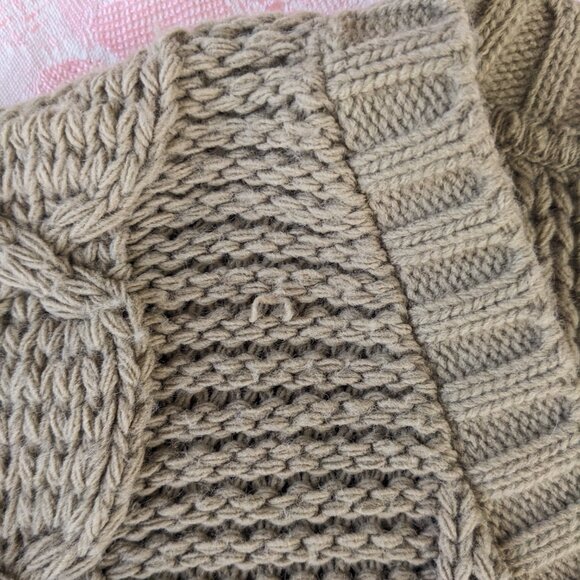 Vintage V-Neck Cable Knit Pullover Sweater Women's Medium British Tan 80s 90s - Picture 8 of 11